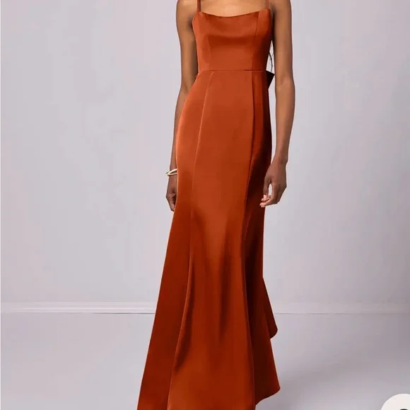 Azazie - Picture 3 of 5